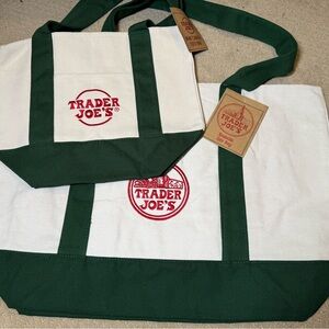 Trader Joe's Green and White Tote Bag Set